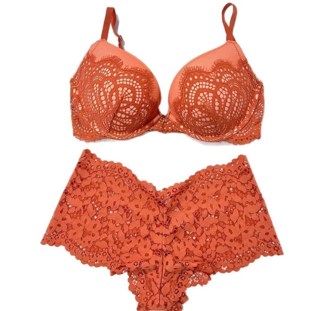 Victoria’s Secret set Dream Angels Push up Padded Bra & Body Lace Shortie panty